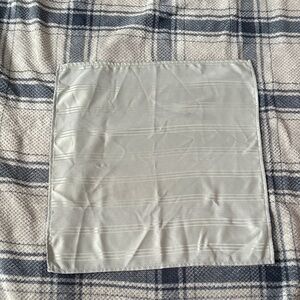 Set of 4 Elegant Silver Fabric Napkins